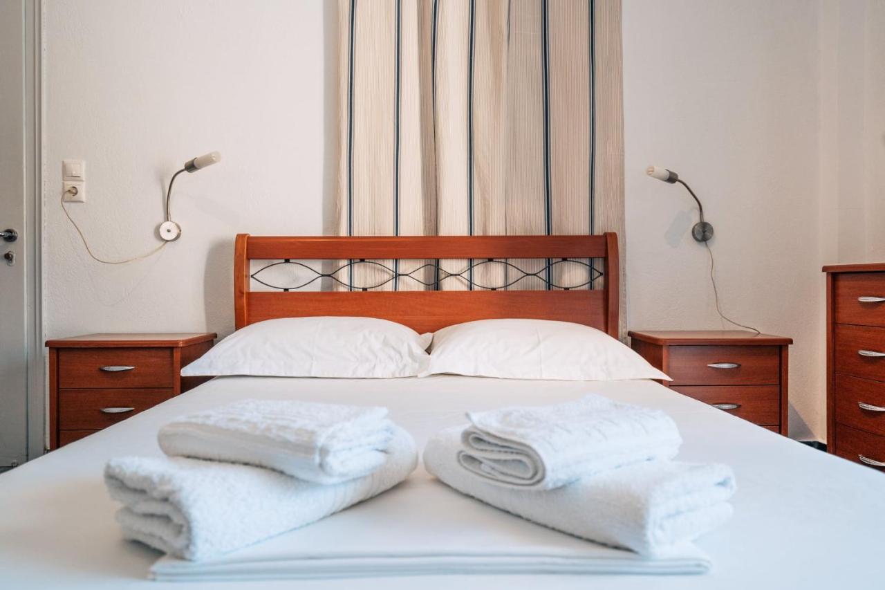 קמרס Meropi Rooms מראה חיצוני תמונה