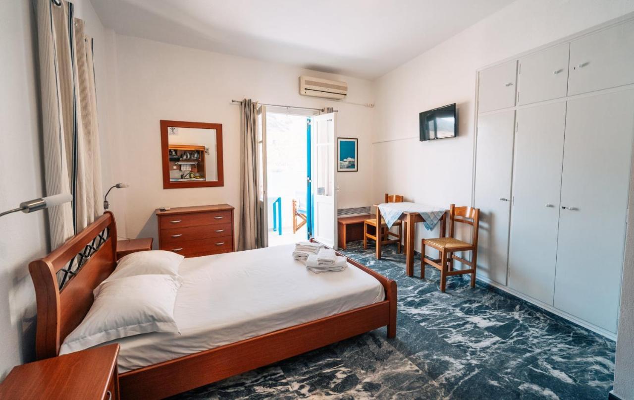 קמרס Meropi Rooms מראה חיצוני תמונה