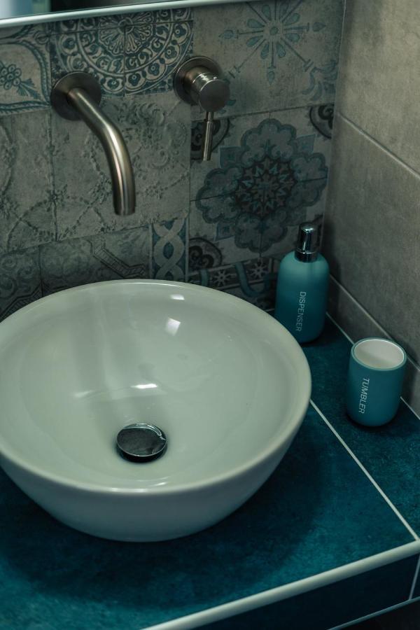 קמרס Meropi Rooms מראה חיצוני תמונה