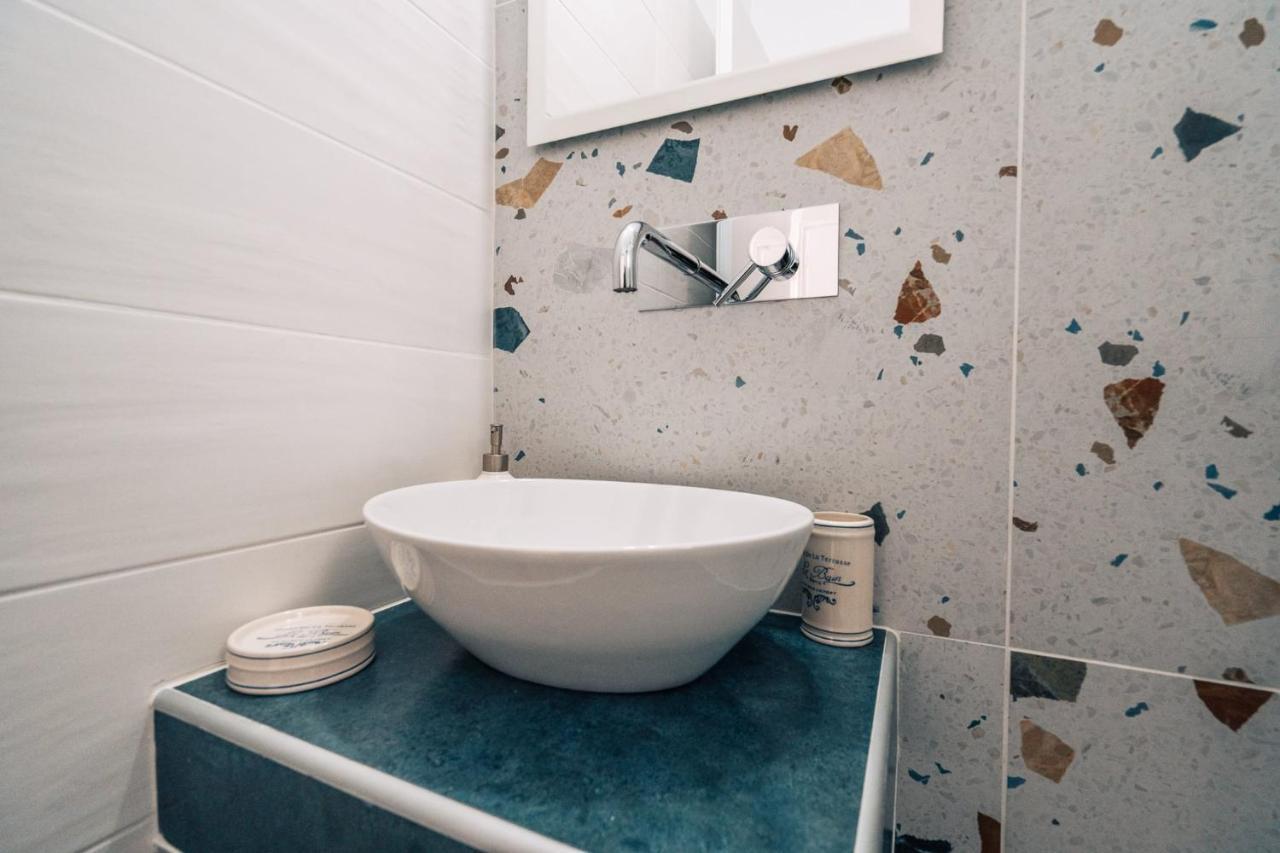 קמרס Meropi Rooms מראה חיצוני תמונה