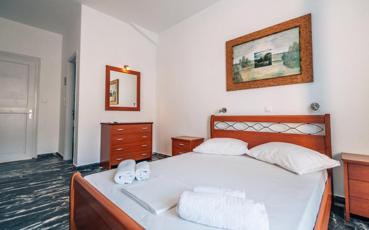 קמרס Meropi Rooms מראה חיצוני תמונה