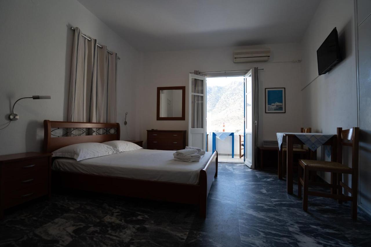 קמרס Meropi Rooms מראה חיצוני תמונה