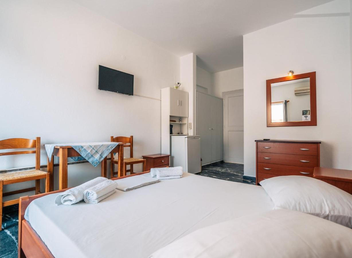 קמרס Meropi Rooms מראה חיצוני תמונה