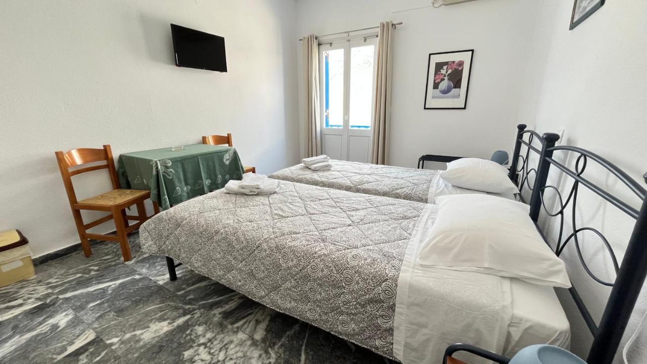 קמרס Meropi Rooms מראה חיצוני תמונה