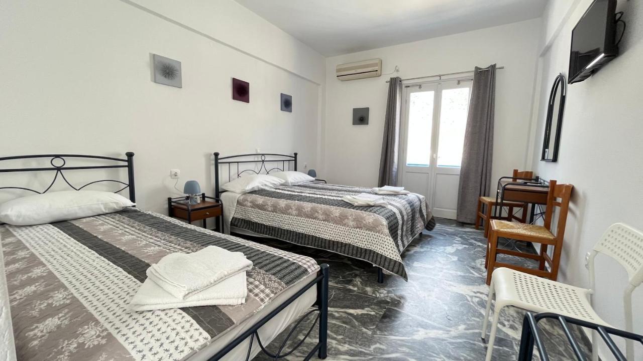 קמרס Meropi Rooms מראה חיצוני תמונה